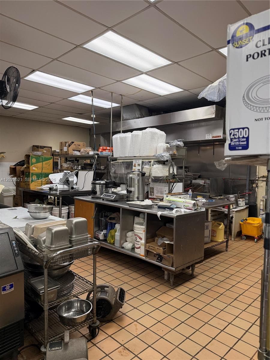 7462 Royal Palm Blvd, Margate FL 33063