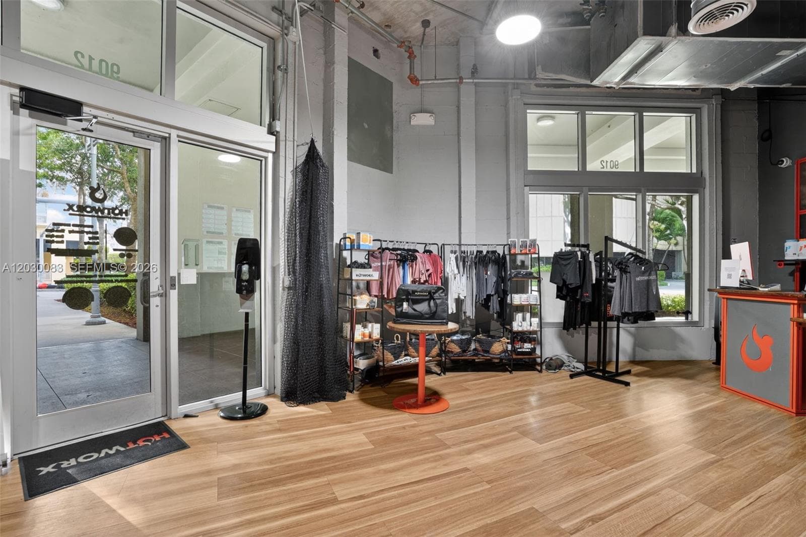 9012 S Dadeland Blvd, Miami FL 33156