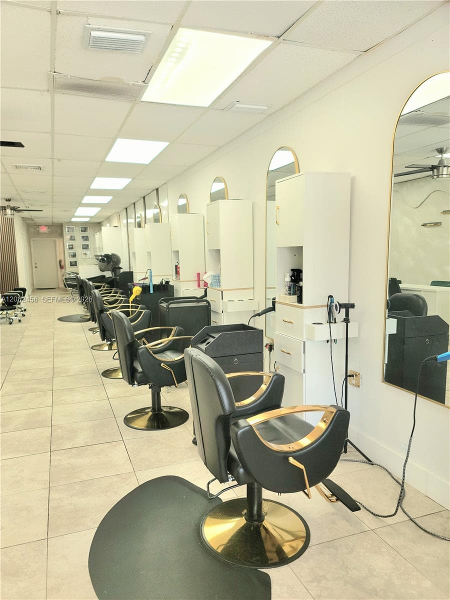 4237 Hollywood Blvd, Hollywood FL 33021