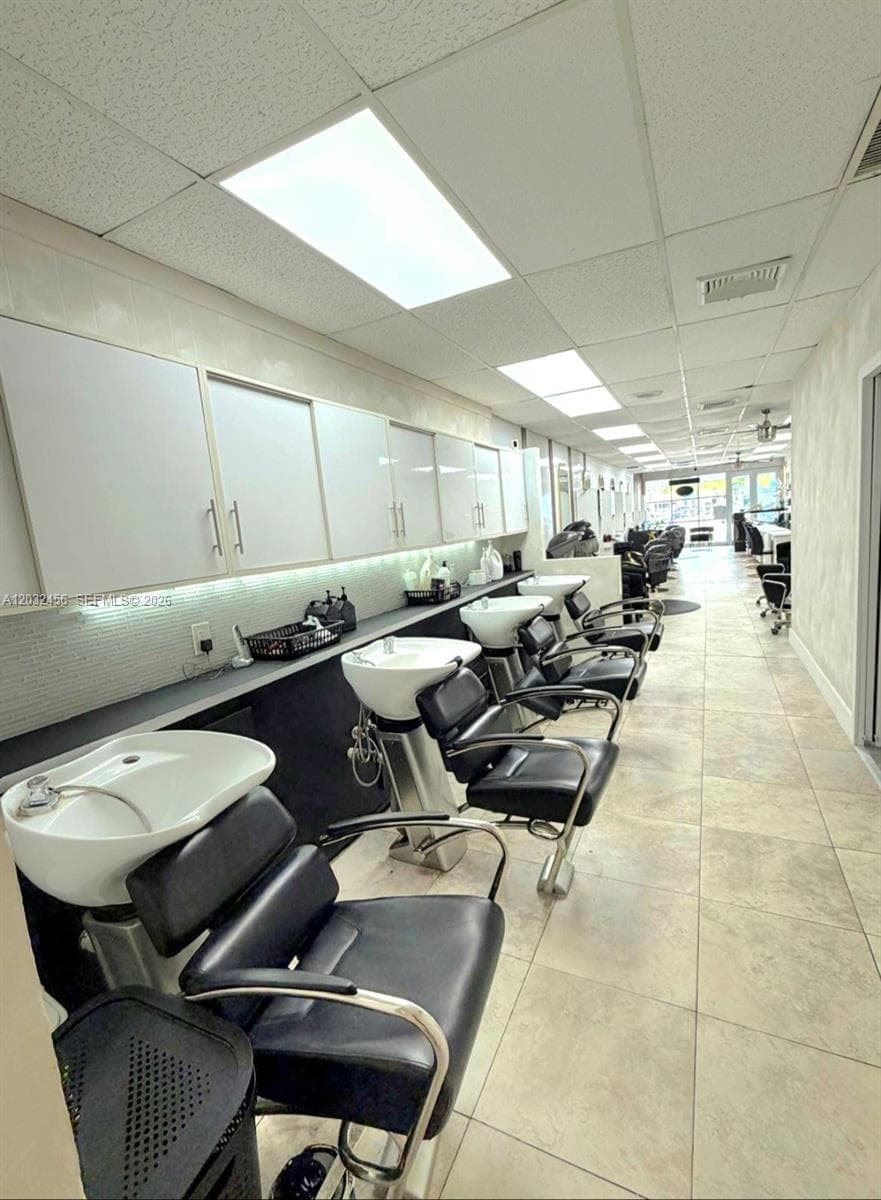 4237 Hollywood Blvd, Hollywood FL 33021