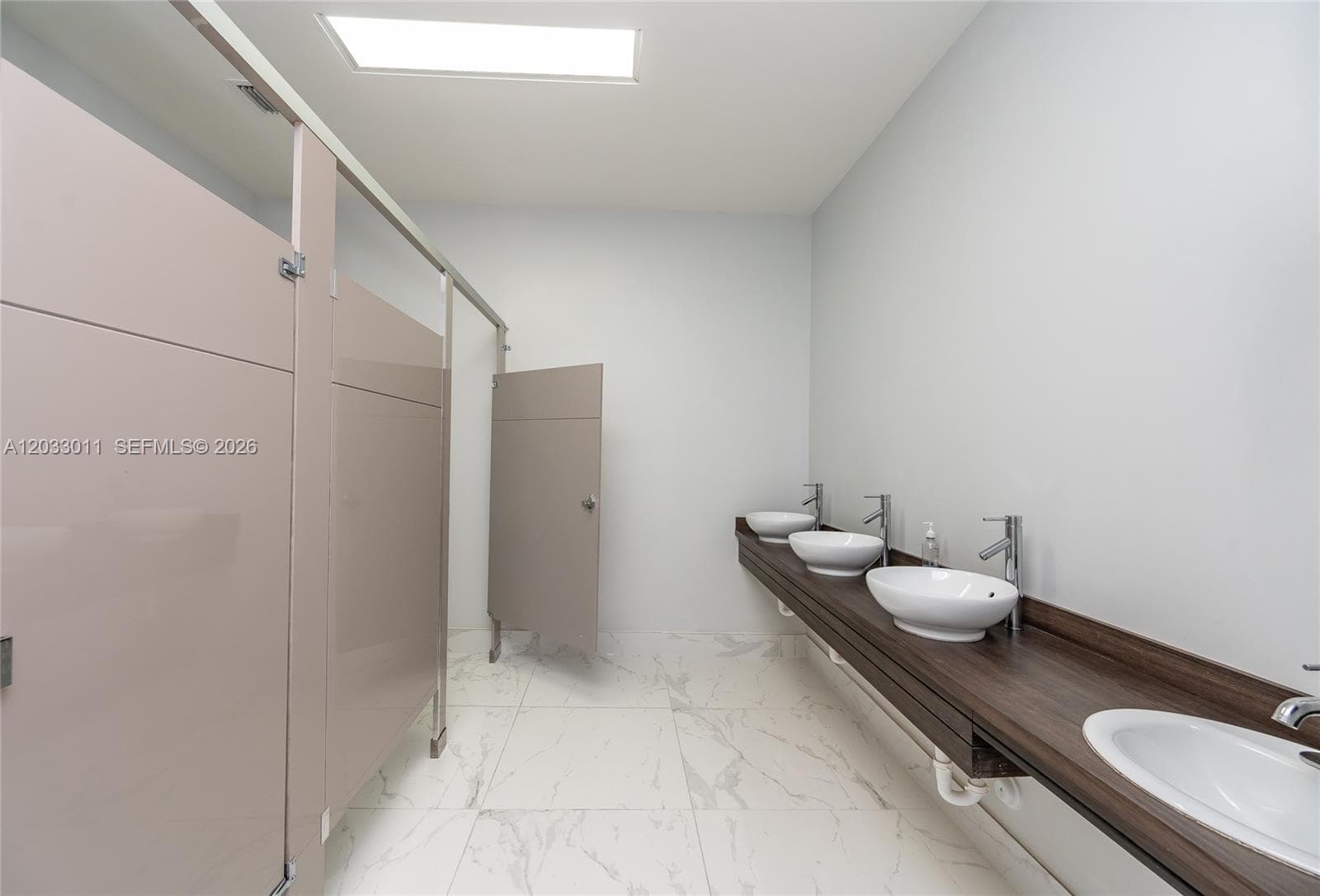 10450 NW 33rd St # 301, Doral FL 33172