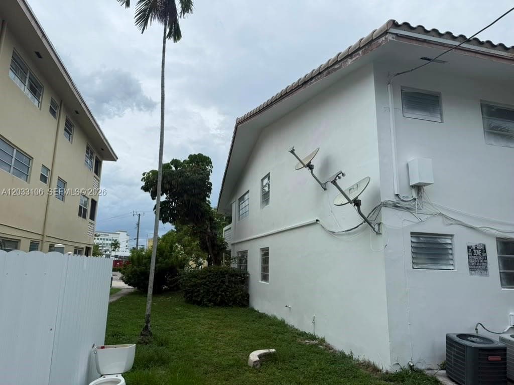 11970 NE 19th Dr, North Miami FL 33181