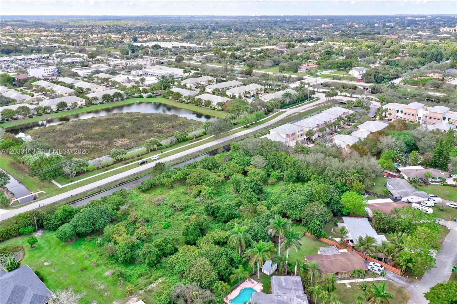 76 SW Ave, Davie FL 33314