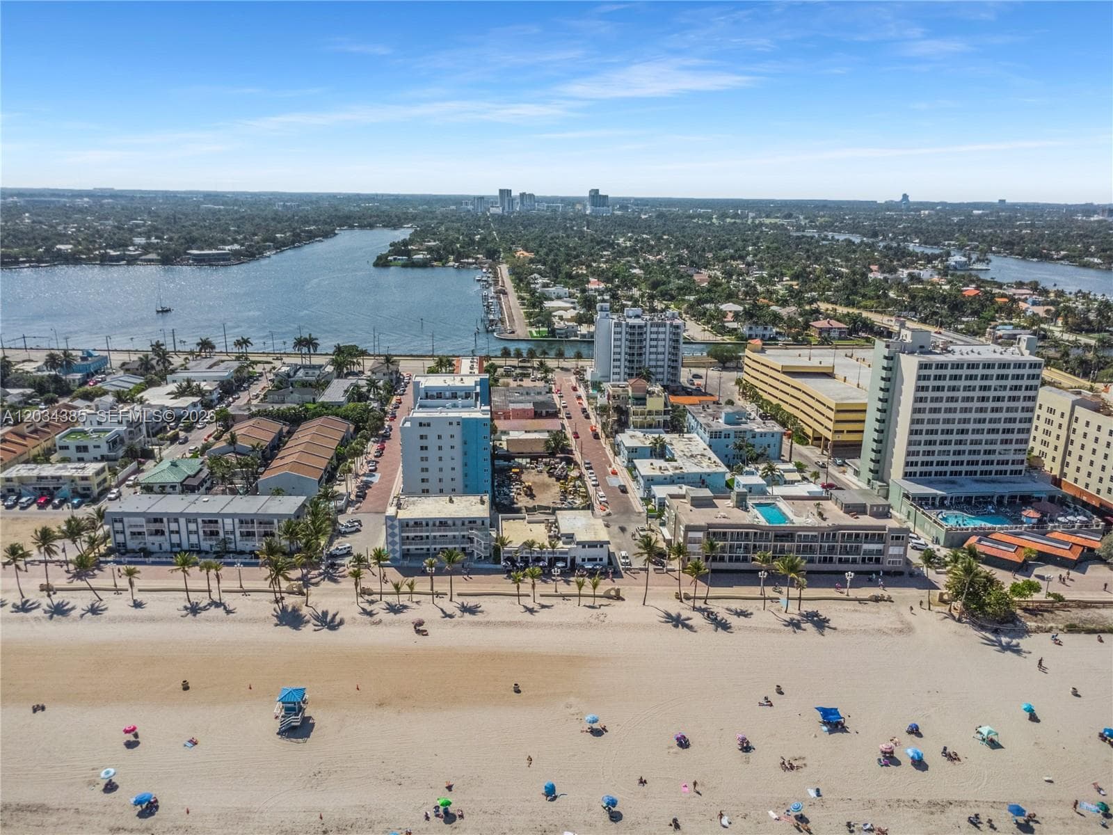 300 Van Buren St, Hollywood FL 33019