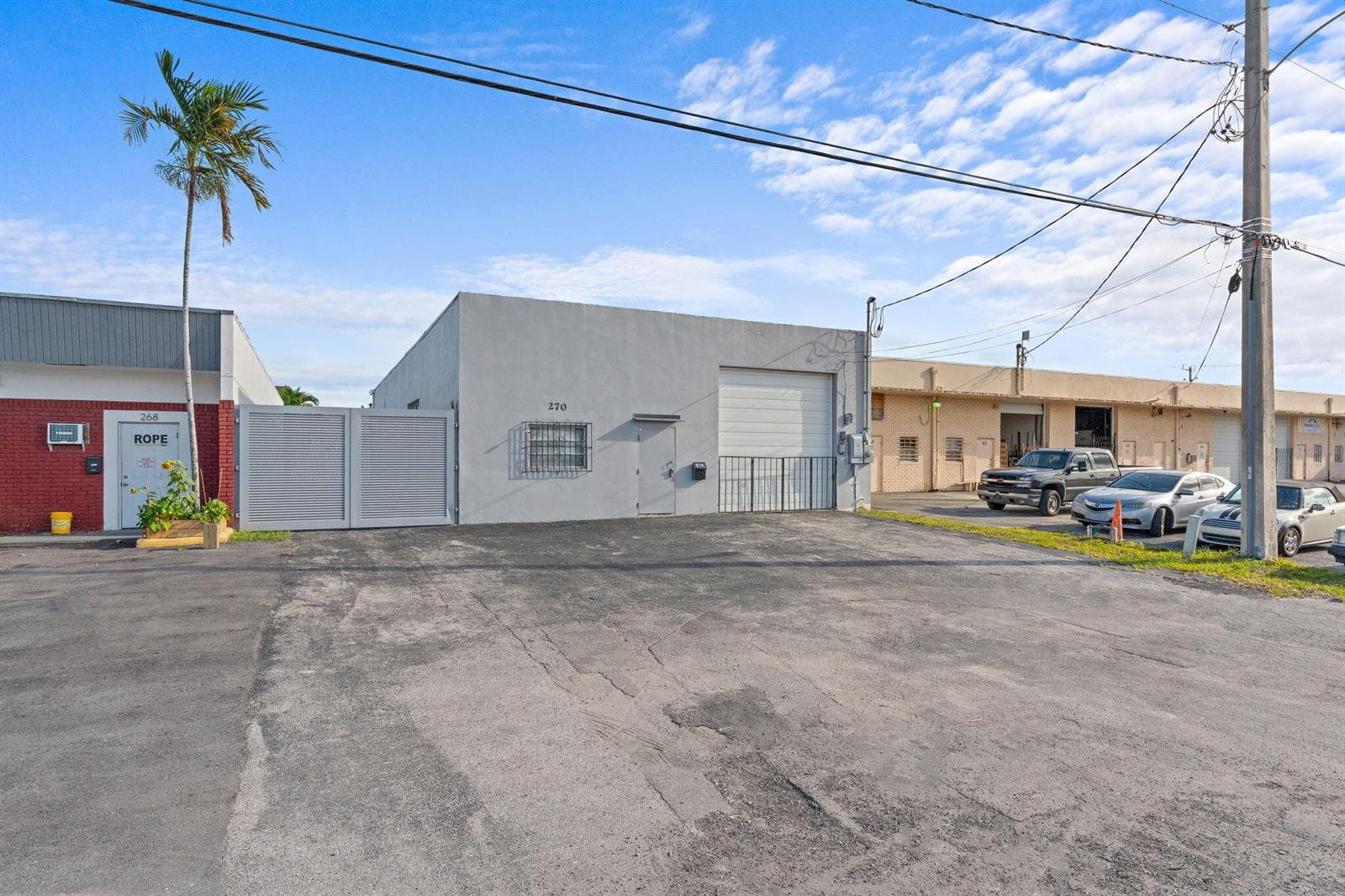 5-web-or-mls-270 SW 33rd St, Fort Lauder