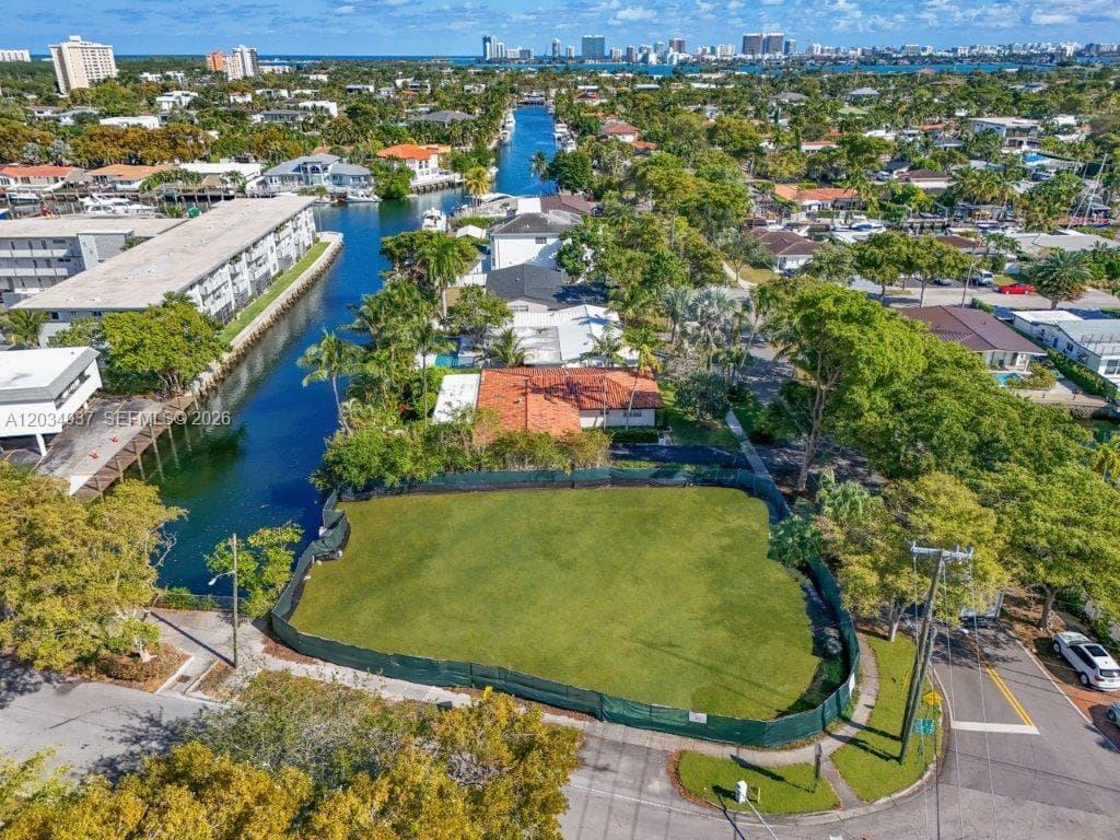 1805 Ixora Rd, North Miami FL 33181