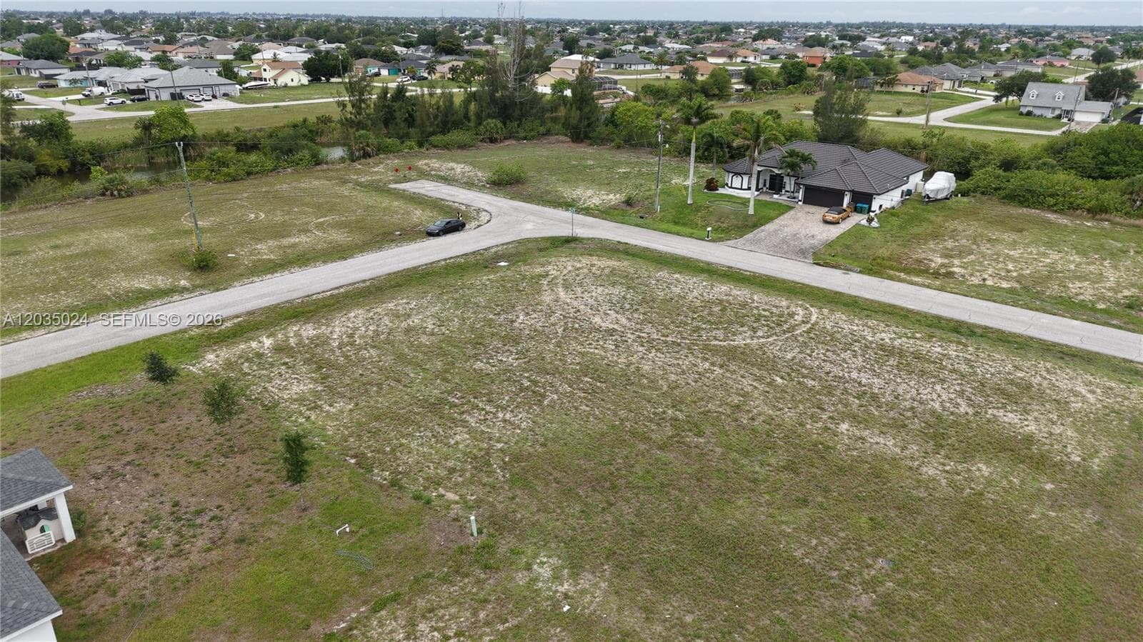 2009 NW 2ND AVE, Cape Coral FL 33993