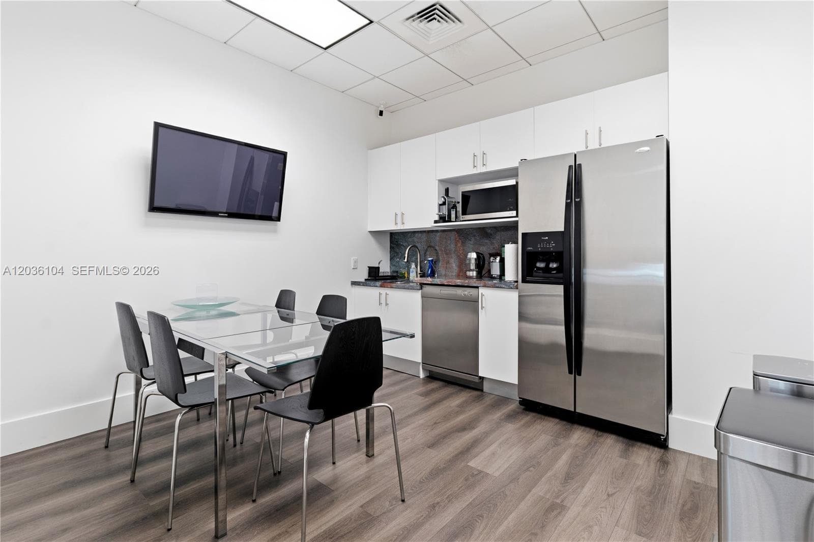 175 SW 7th St # 1612, Miami FL 33130