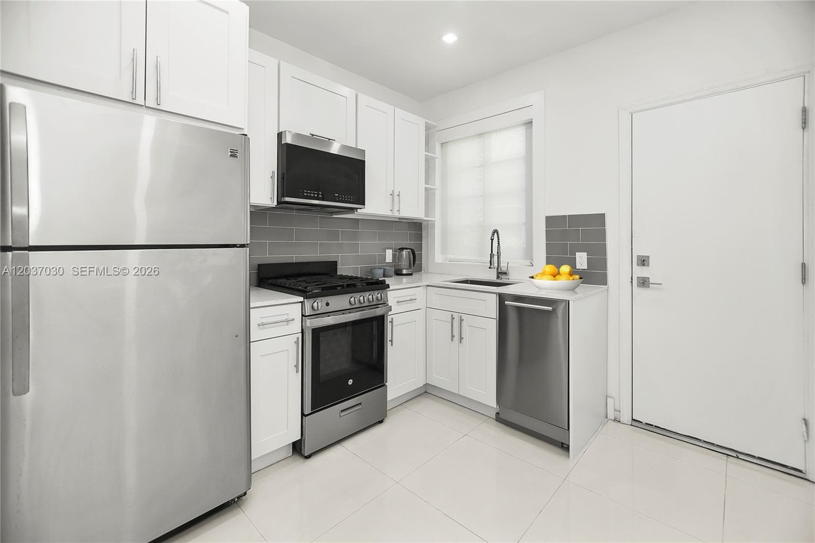 Miami Beach, FL, 33139