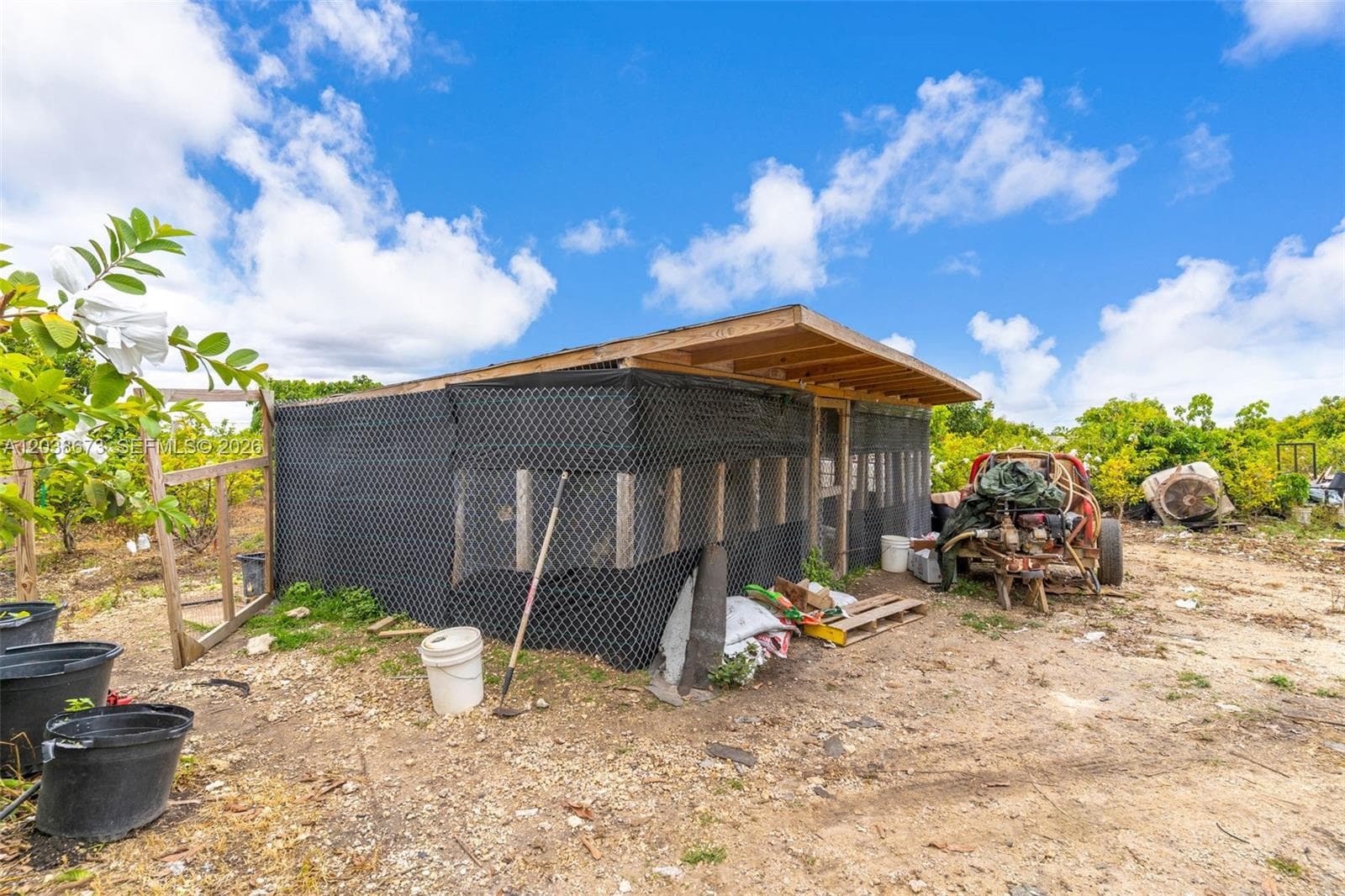 HEN HOUSE