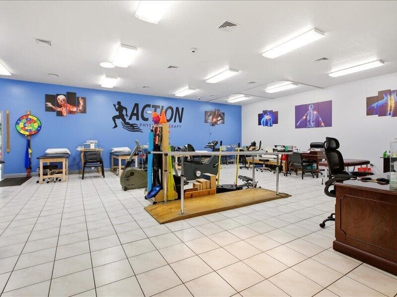 04-Commercial Property Photo 004