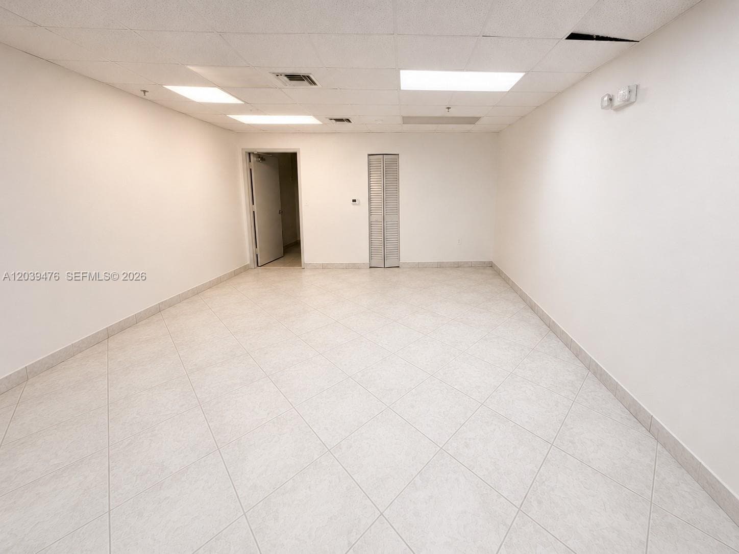 8554 NW 61st St, Miami FL 33166