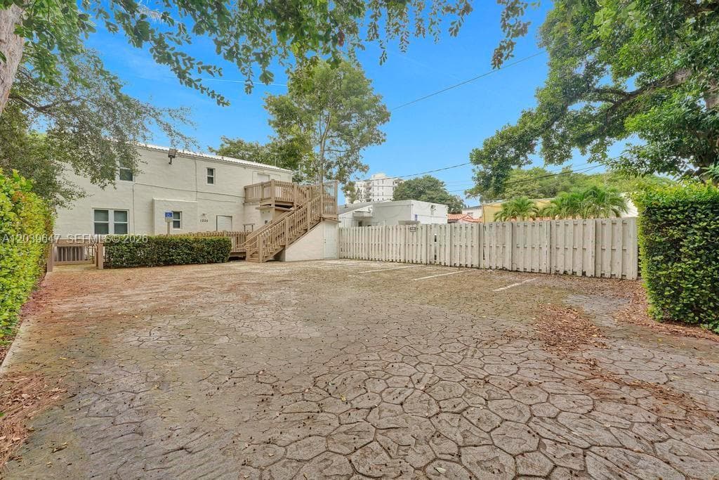 1225 Alton Rd, Miami Beach FL 33139
