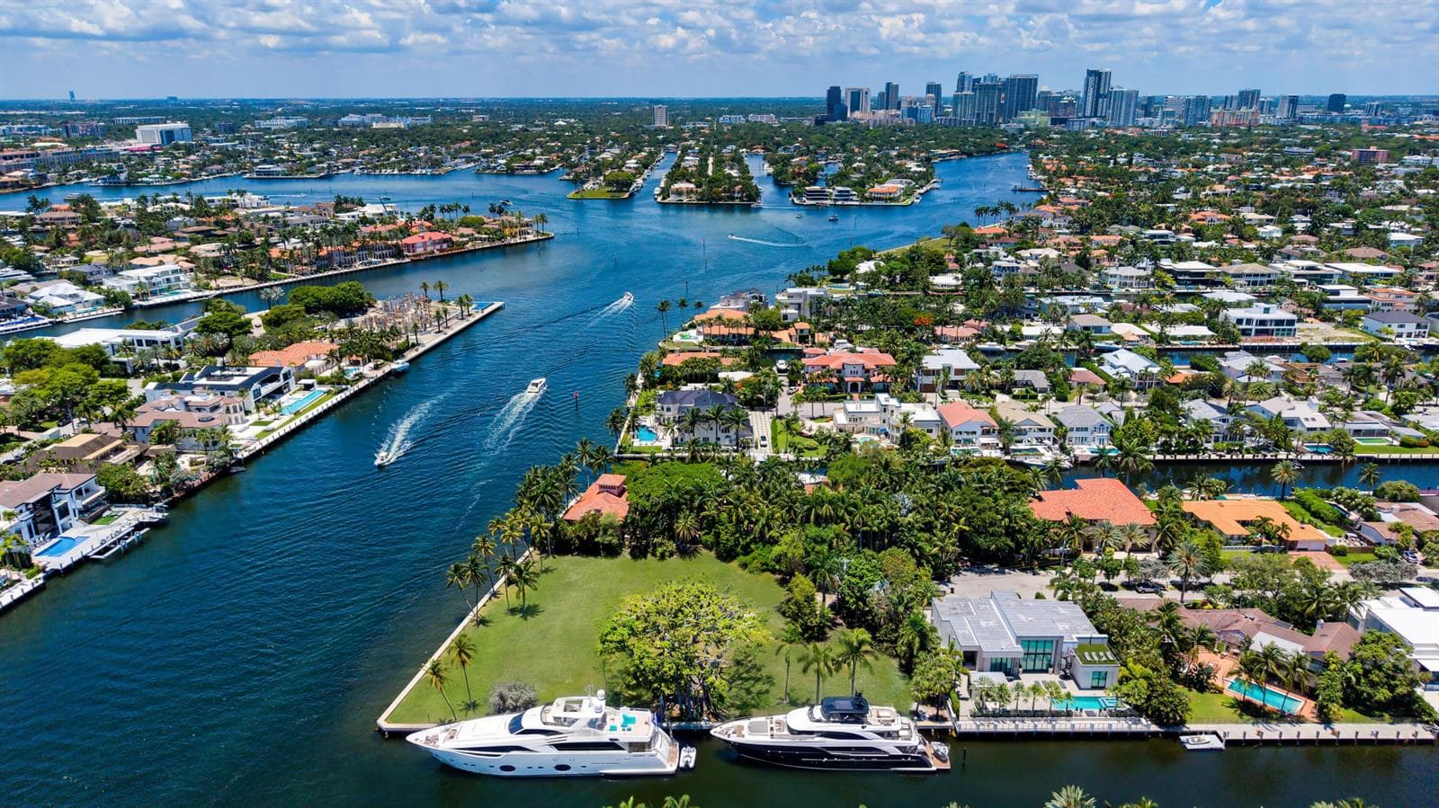 1000 Riviera Dr Aerial 4l