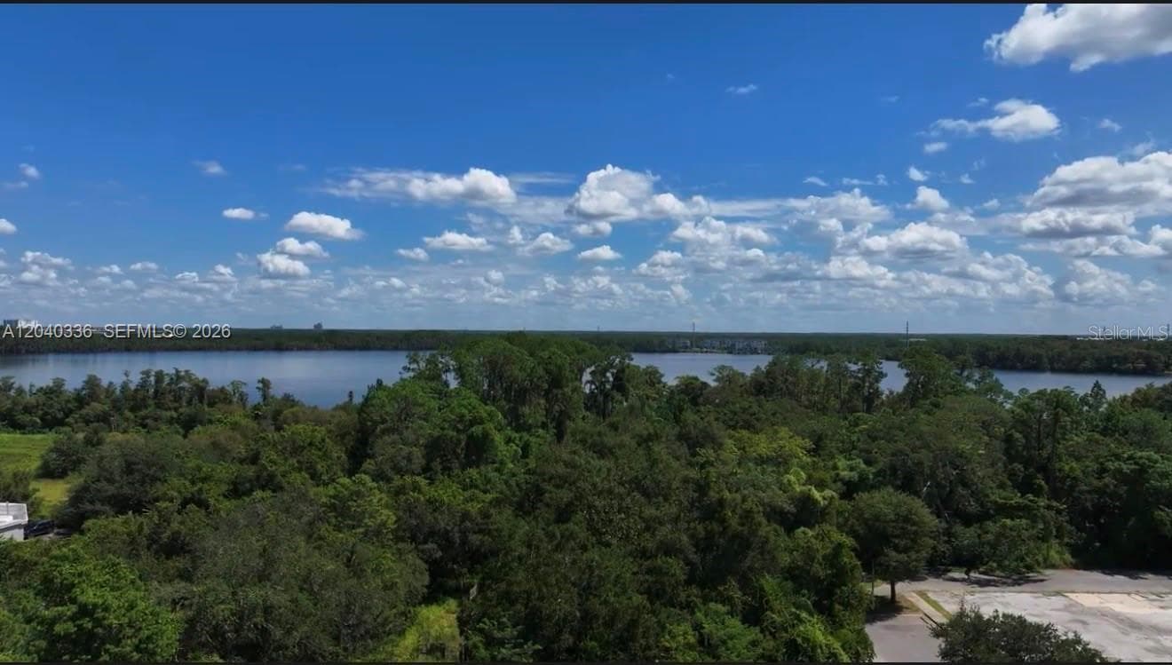 13709 S APOPKA VINELAND RD, Orlando FL 32821