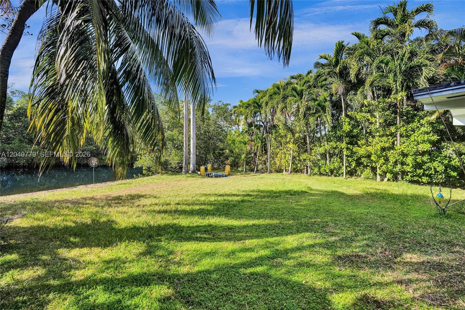 18500 NE 23rd Ct, Miami FL 33180