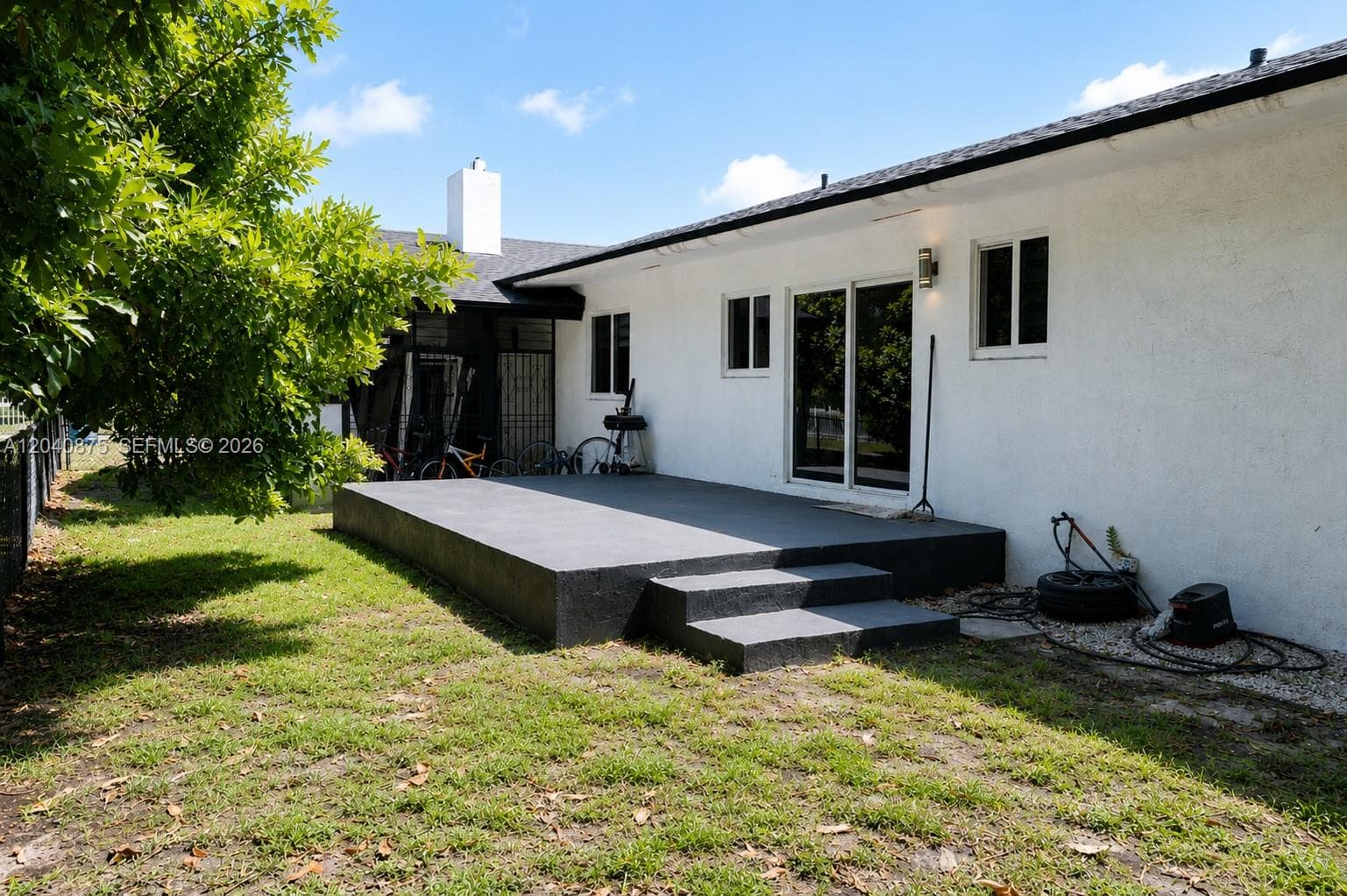 1860 NW 81st St, Miami FL 33147