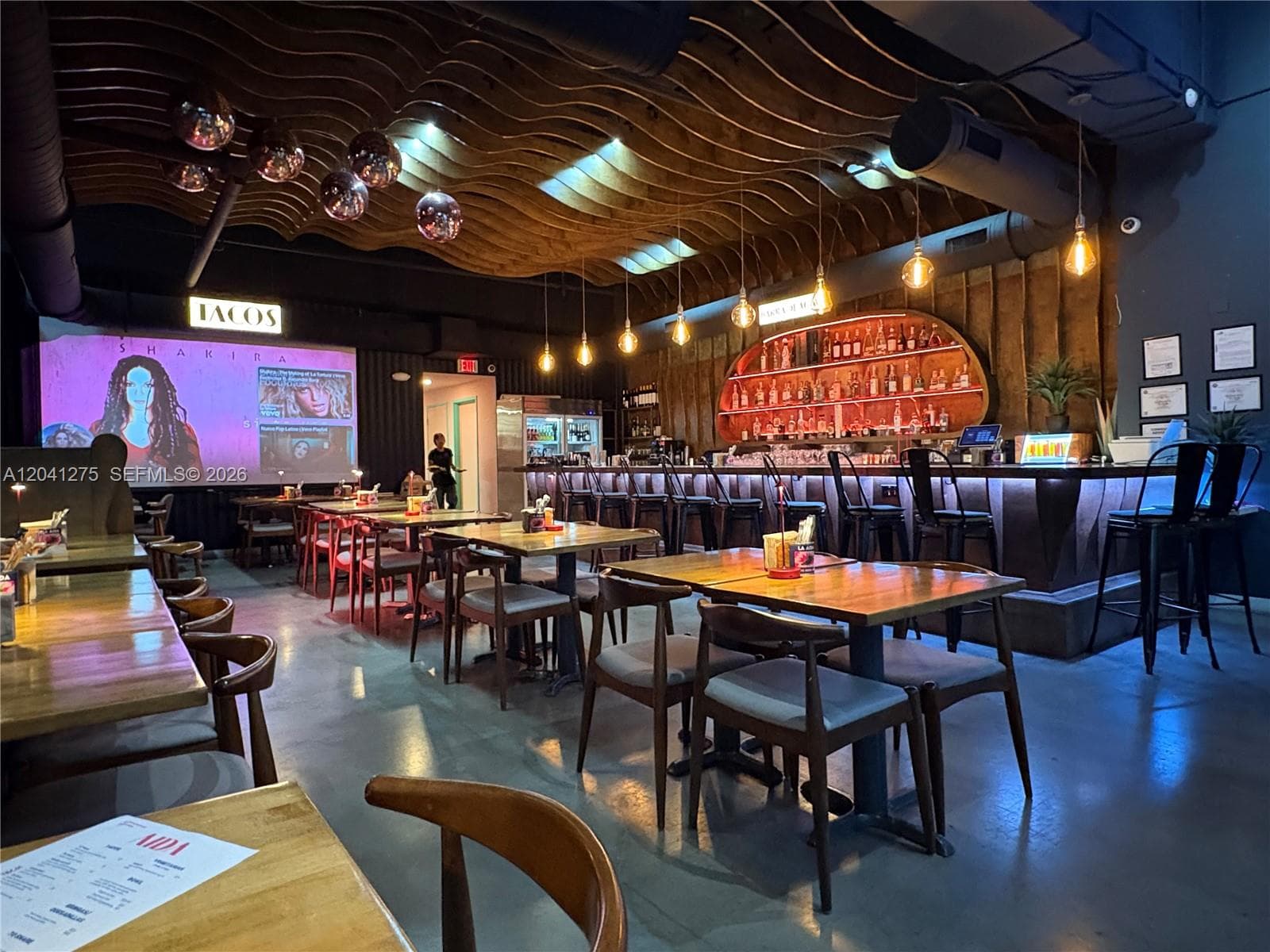 1111 SW 1, Miami FL 33130