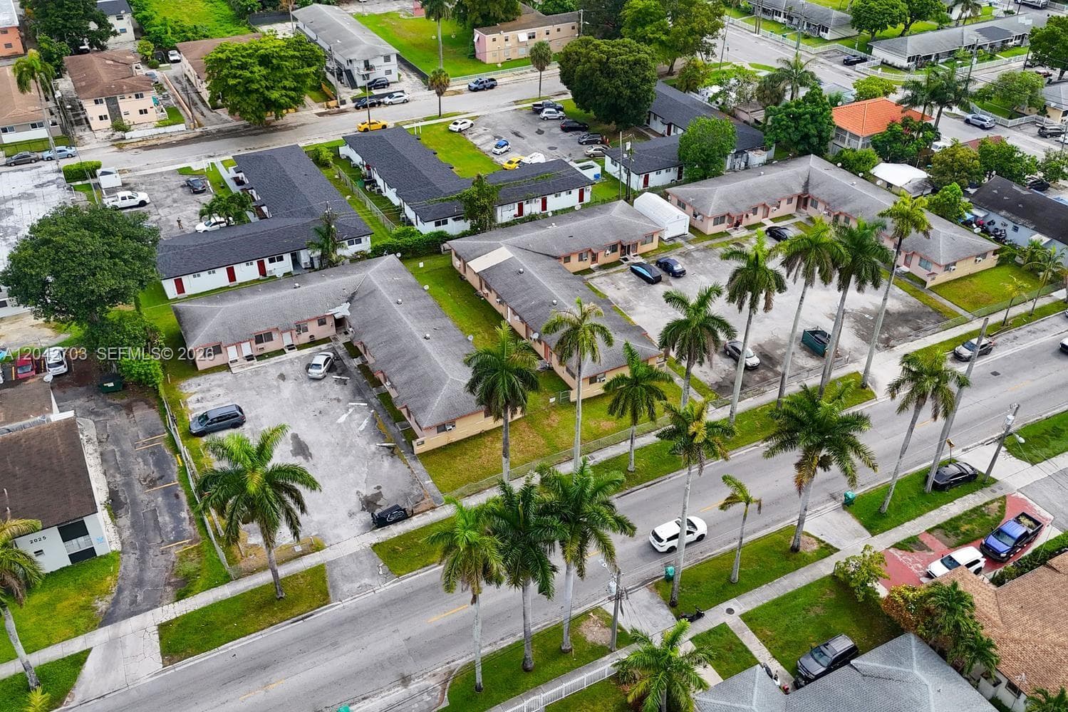 1915 NW 28th St, Miami FL 33142