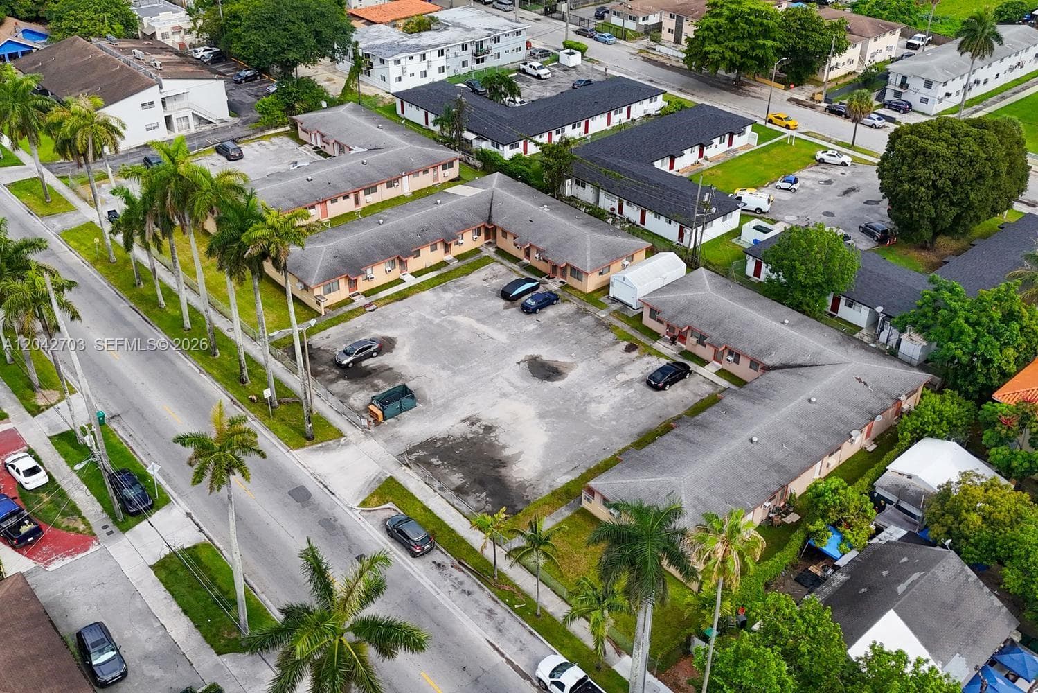 1915 NW 28th St, Miami FL 33142