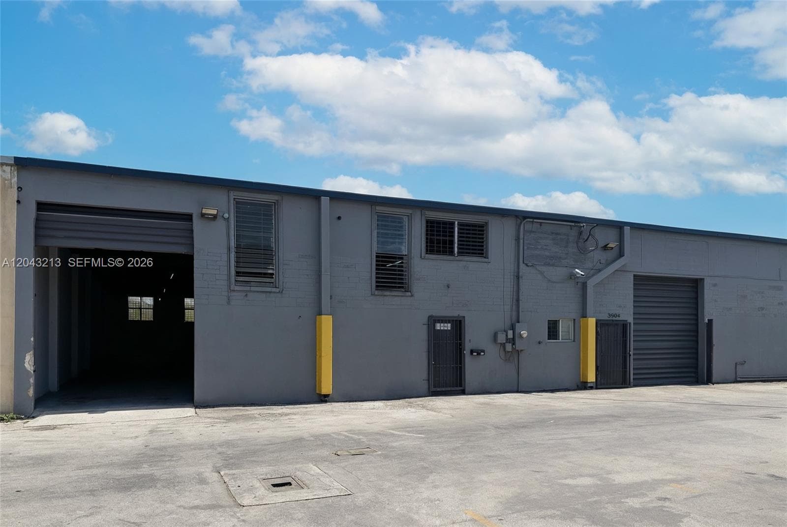 3904 NW 32ND AVE