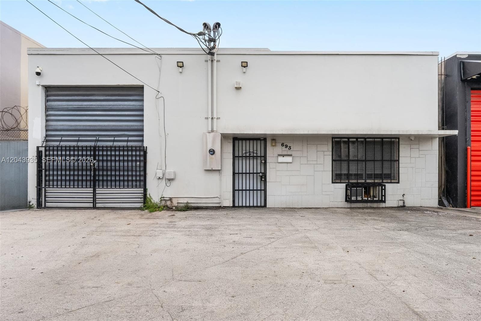 693 W 26th St, Hialeah FL 33010