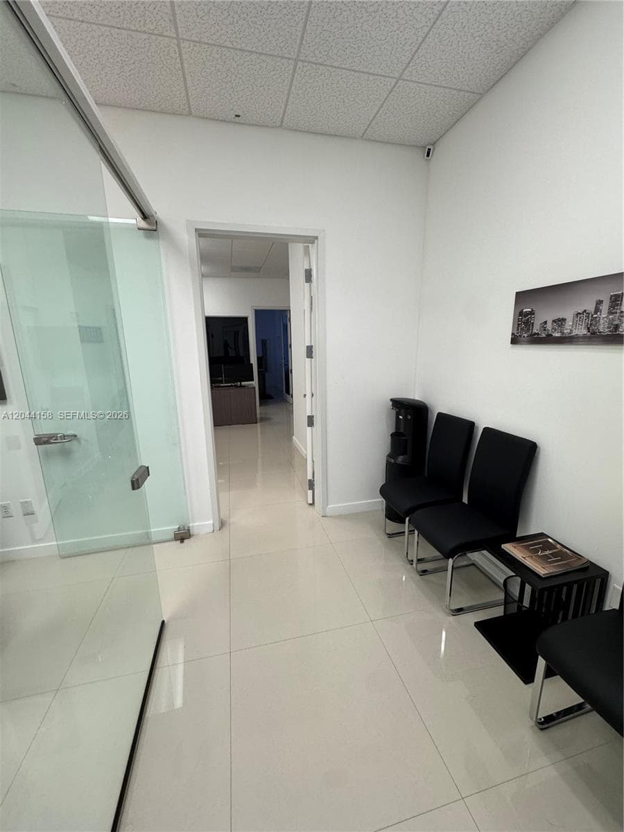 20200 W Dixie Hwy G01 Hwy, Miami FL 33180