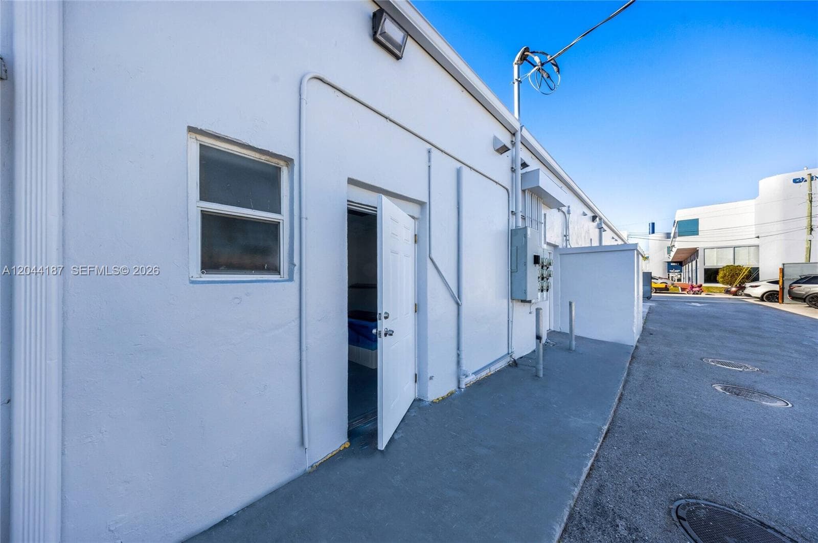 3241 NW 7th St # 3251, Miami FL 33125