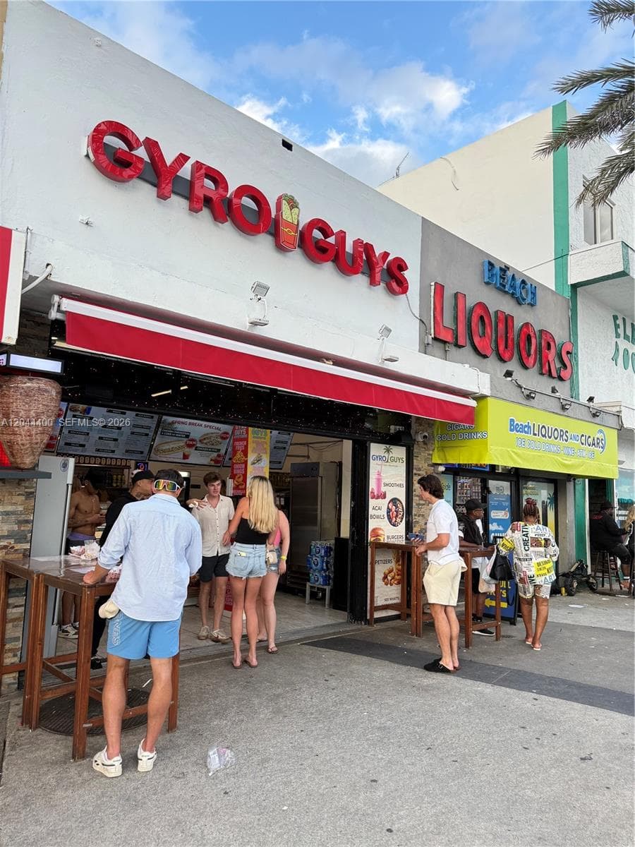 3013 E Las Olas Blvd, Fort Lauderdale FL 33316