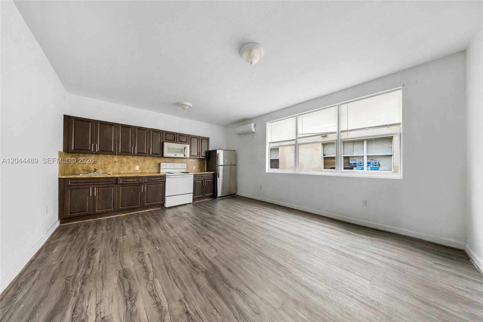 1521 SW 7th St, Miami FL 33135
