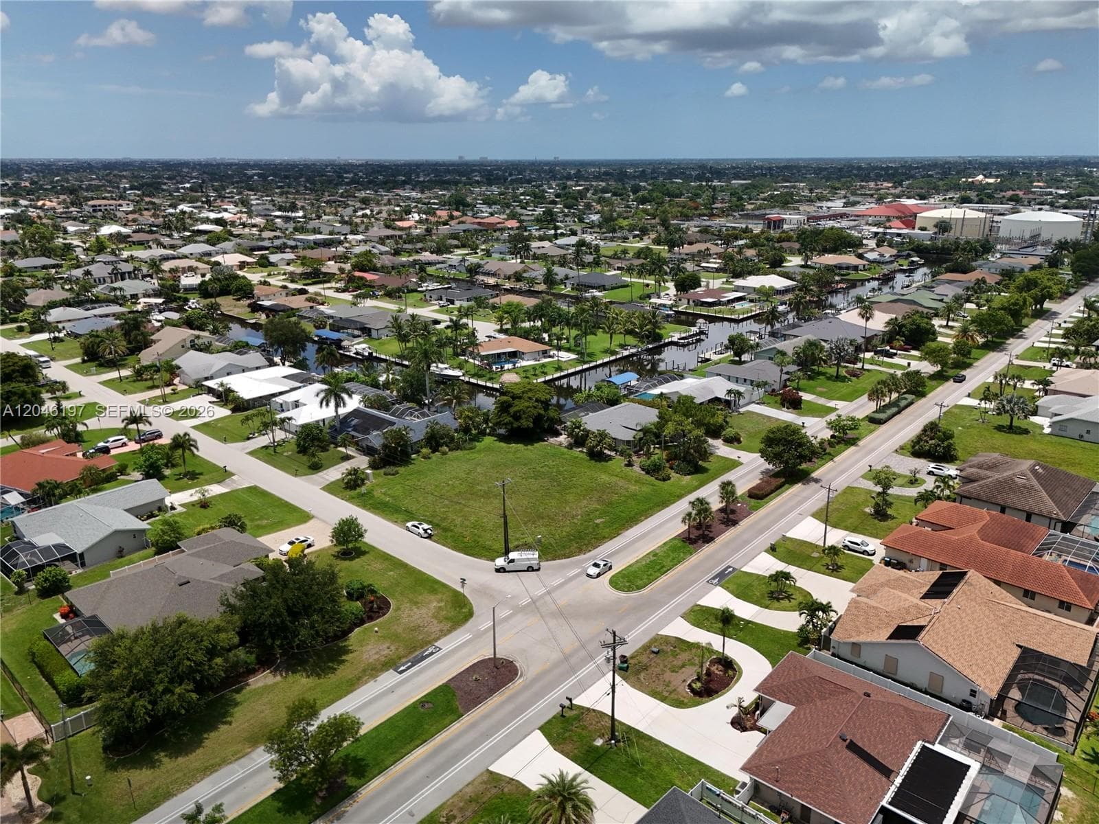 2014 EVEREST PKWY, Cape Coral FL 33904