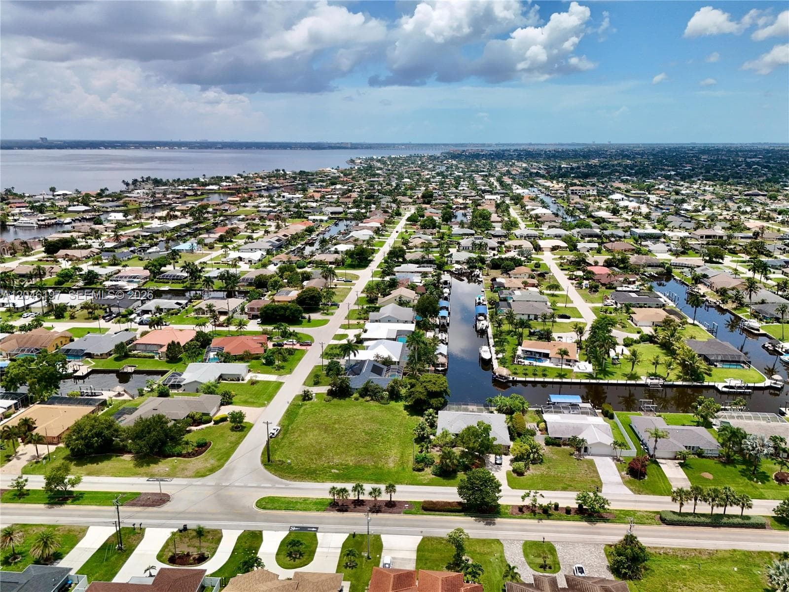 2014 EVEREST PKWY, Cape Coral FL 33904