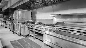 2739 NW 54th St, Miami FL 33142