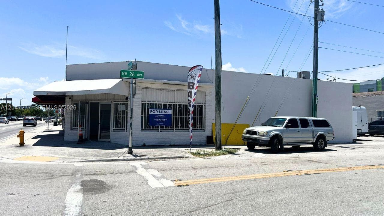 Miami, FL, 33135