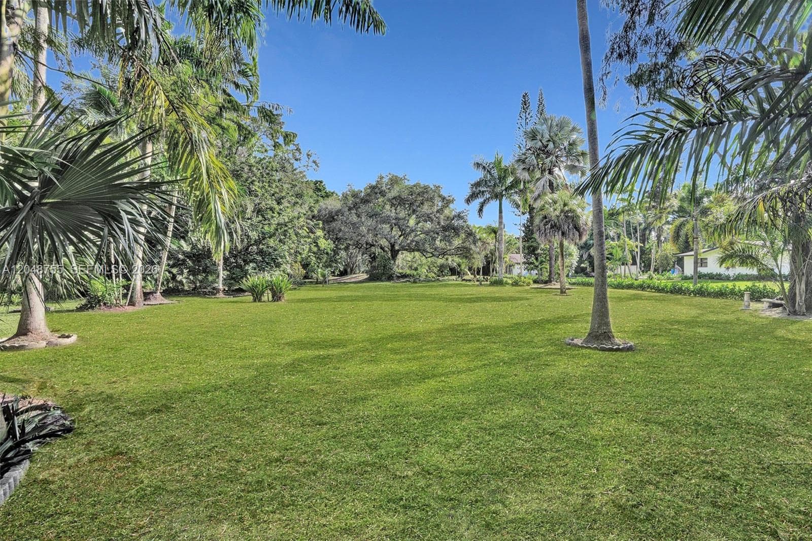 14270 SW 20th St, Davie FL 33325