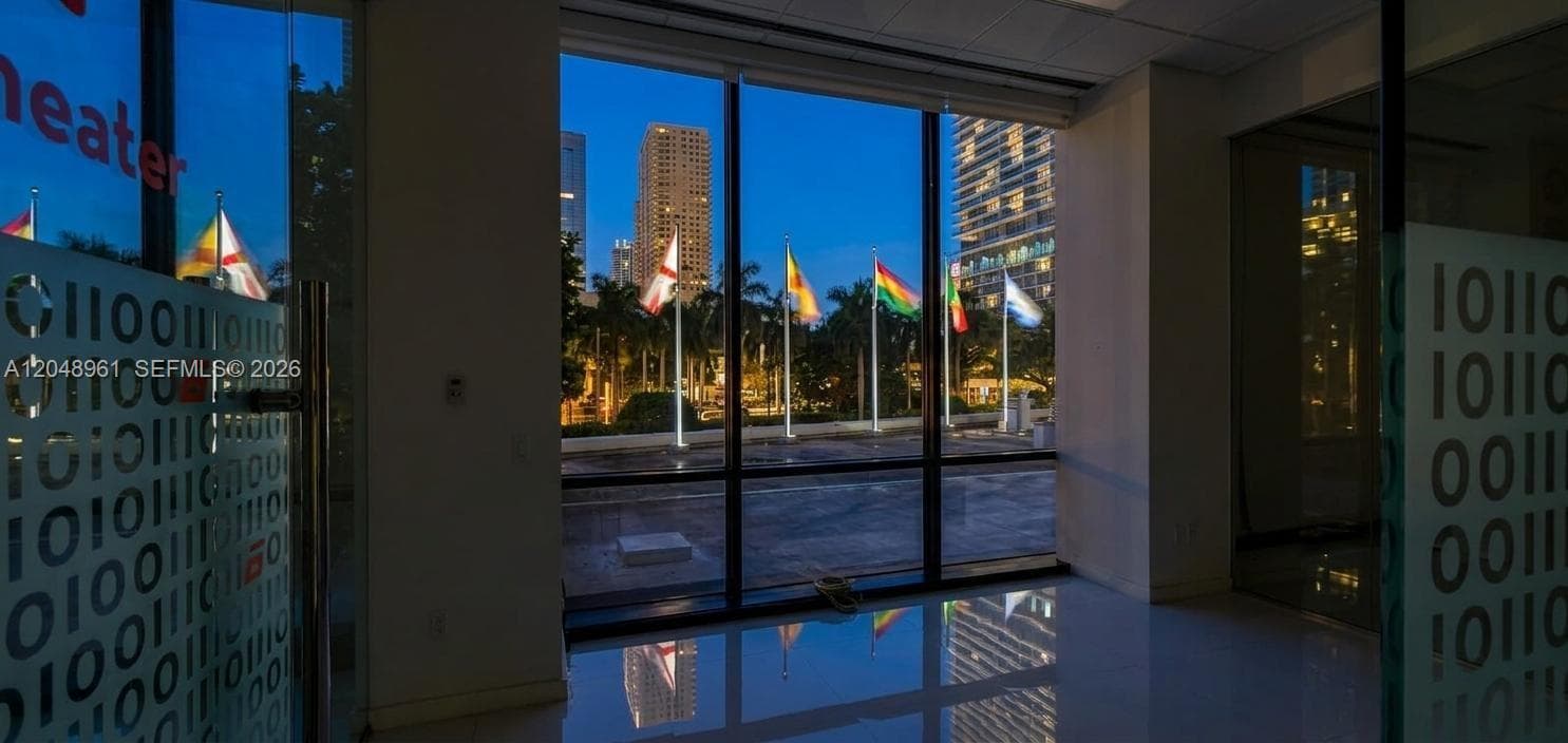 1200 Brickell Ave # 200C, Miami FL 33131