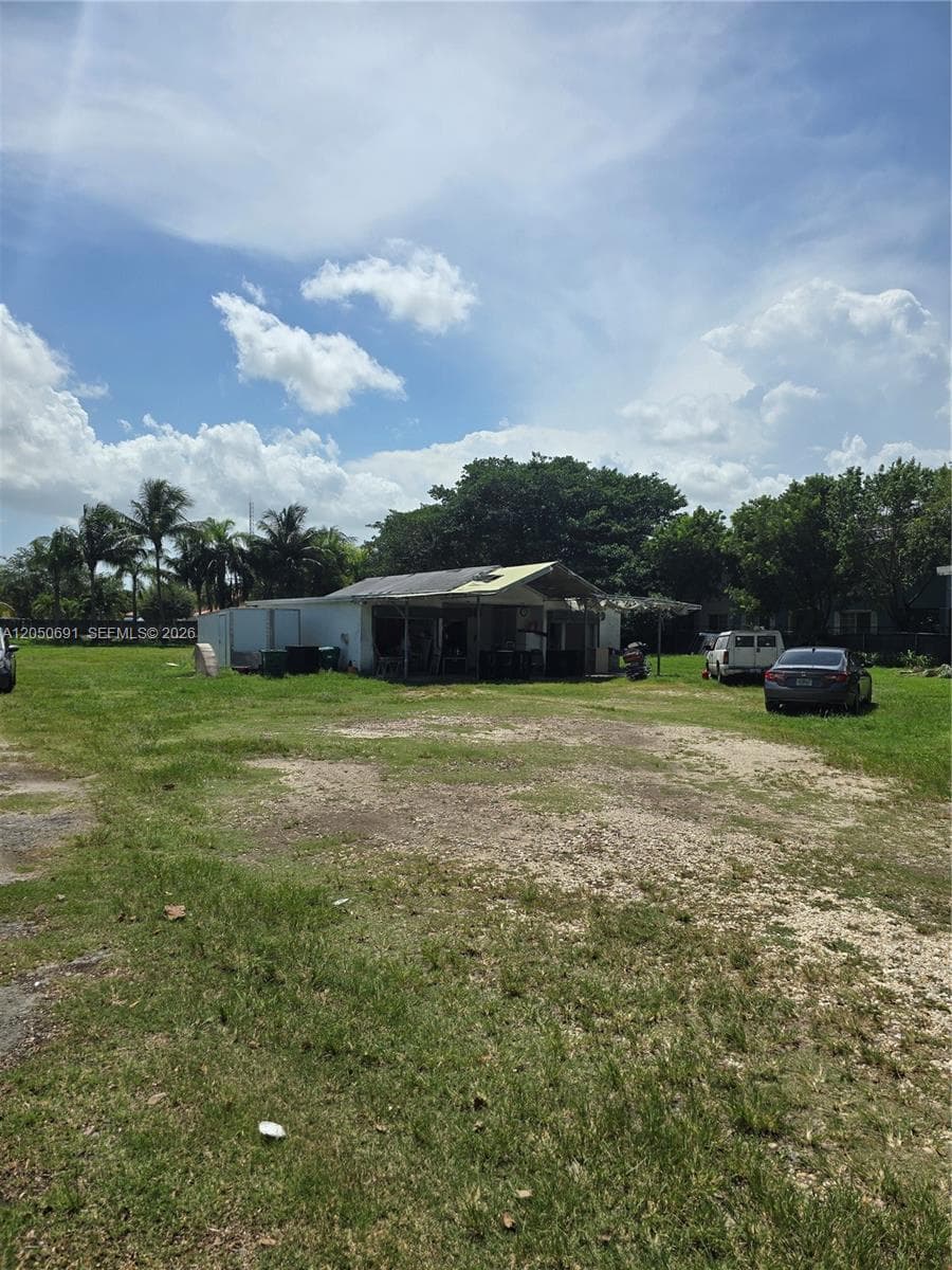18140 SW 108th Ave, Miami FL 33157