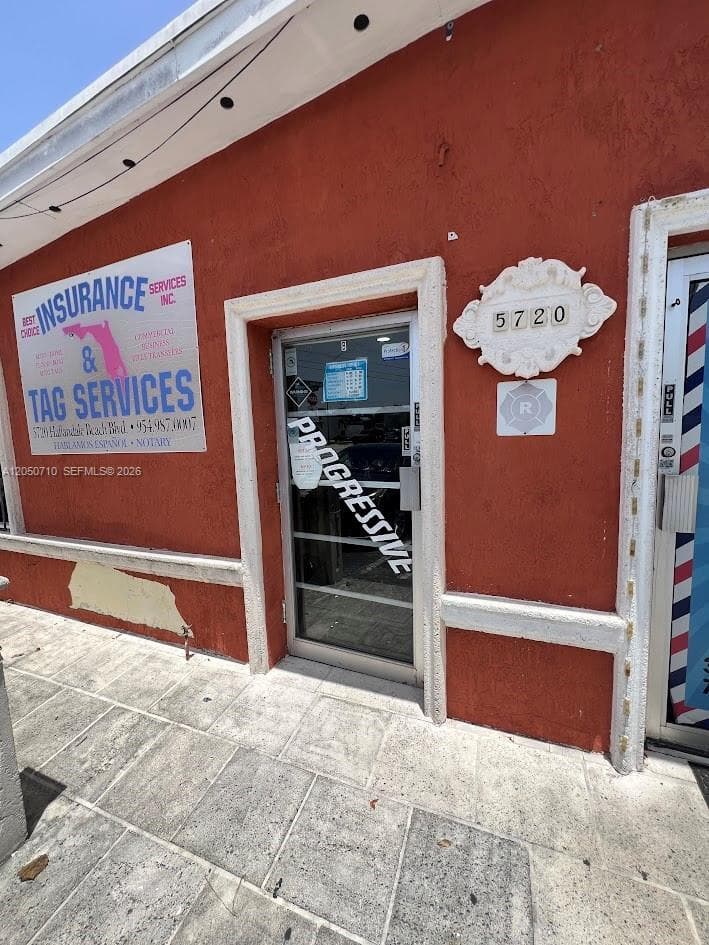 5720 W Hallandale Beach Blvd, West Park FL 33023