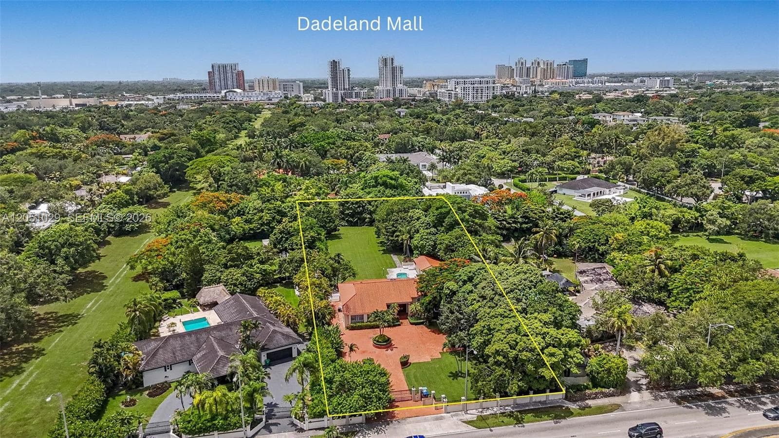 7030 Sunset Dr, Miami FL 33143