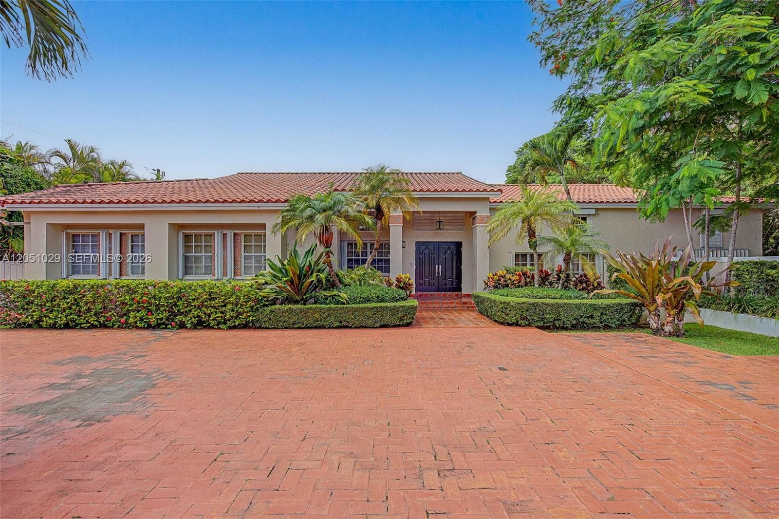 7030 Sunset Dr, Miami FL 33143