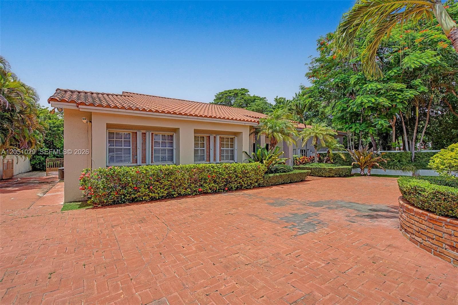 7030 Sunset Dr, Miami FL 33143