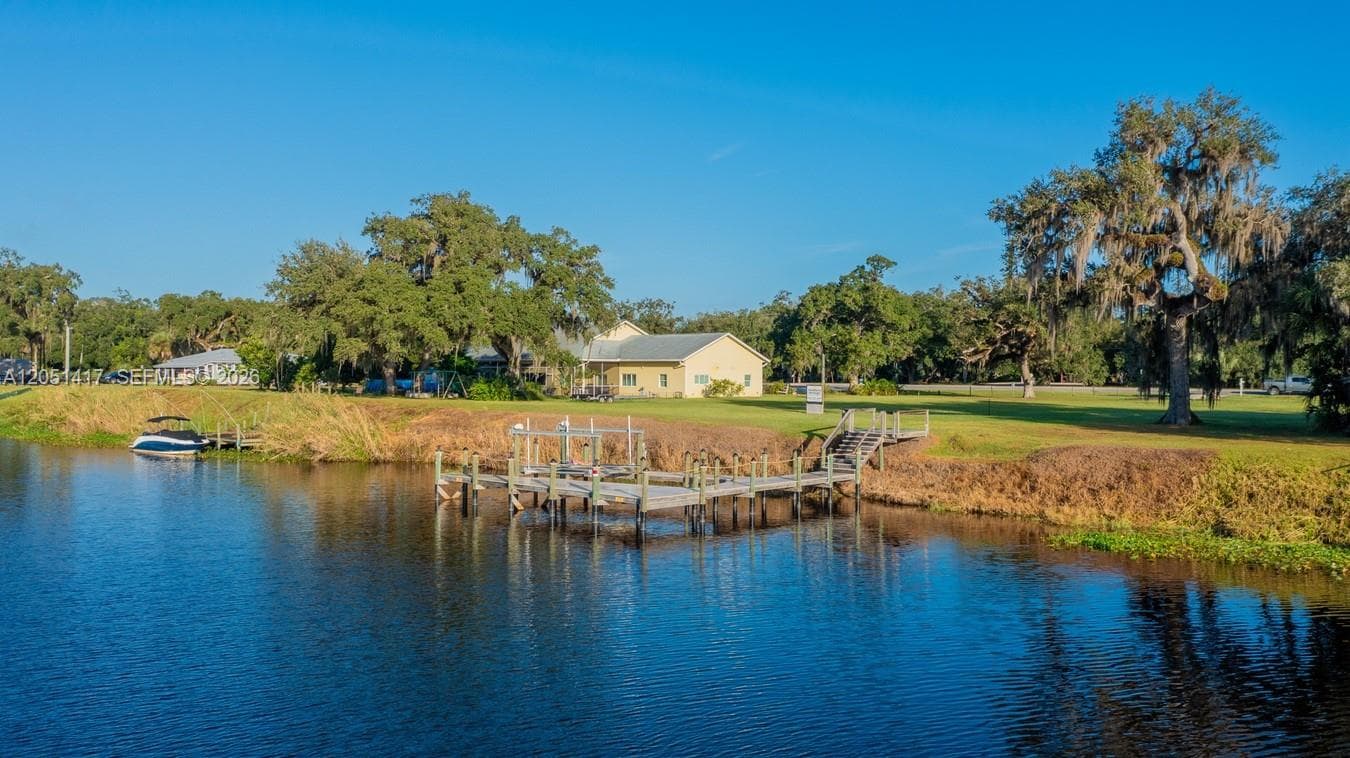 395 Old County Road 78, La Belle FL 33935