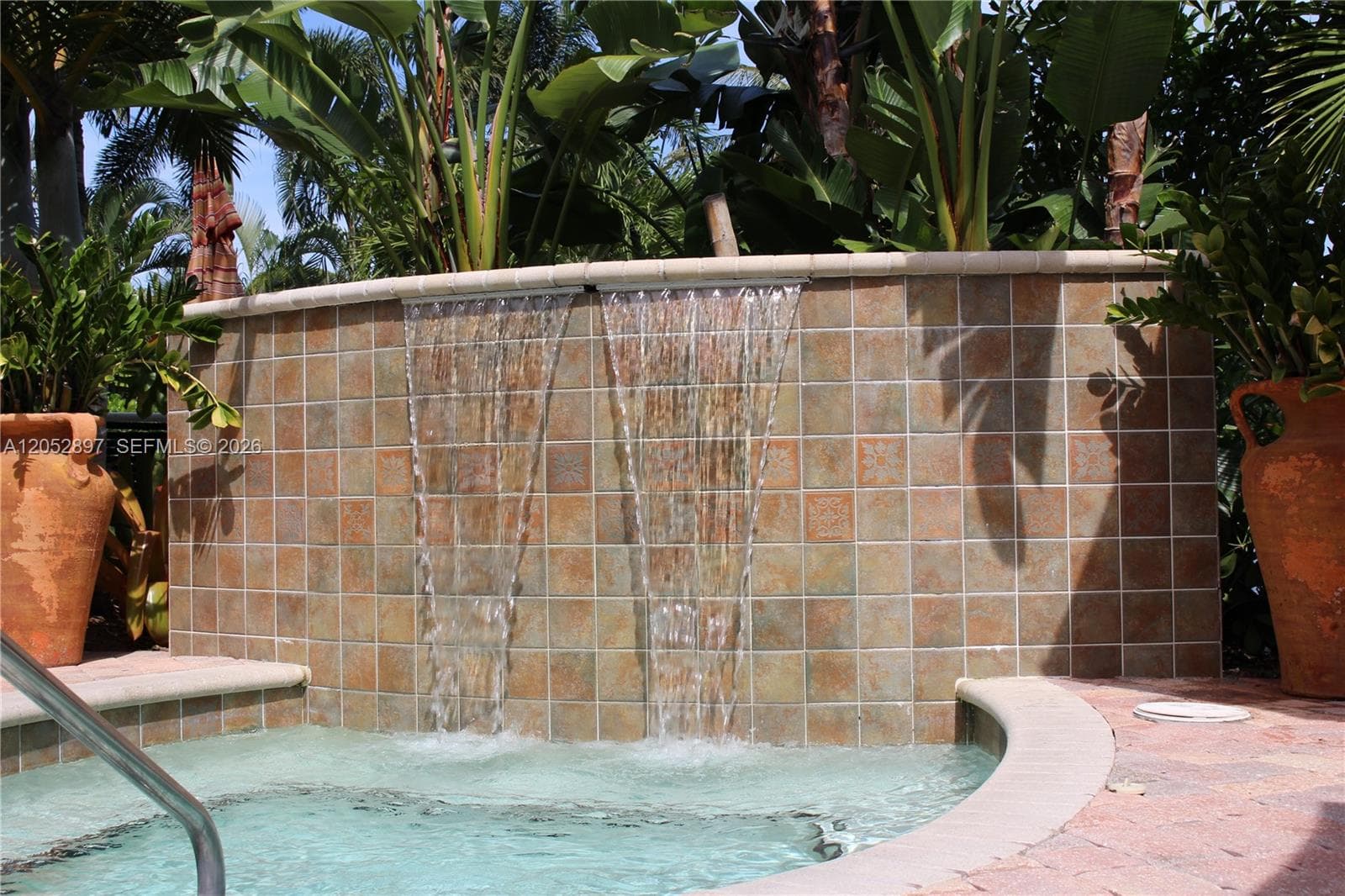 2209 NE 26th St, Wilton Manors FL 33305