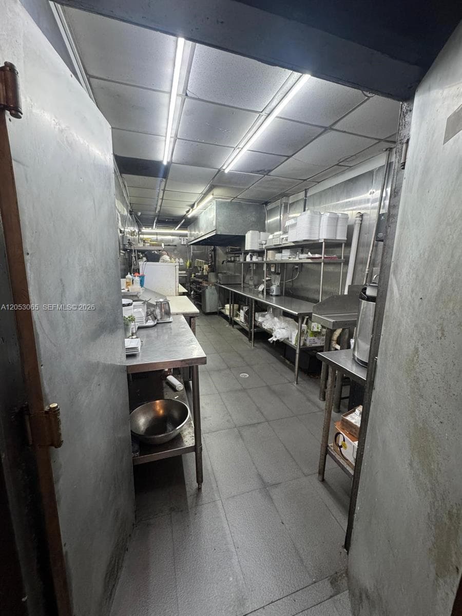 7367 NW 36th St, Miami FL 33166