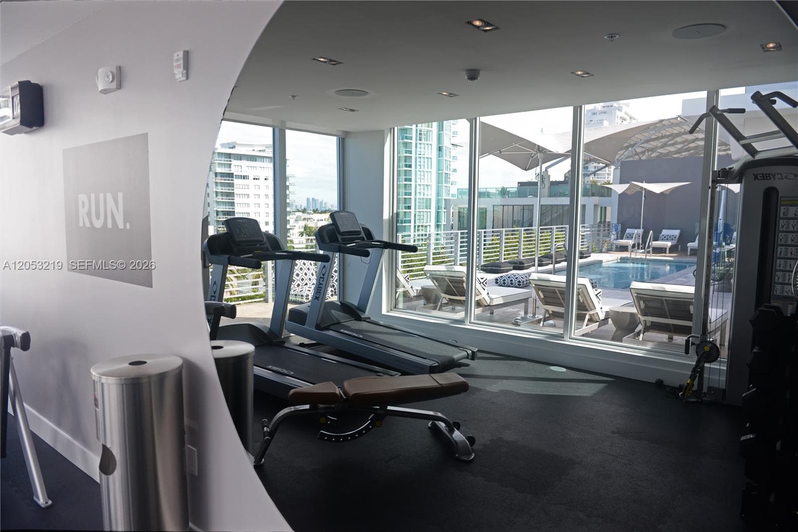 6080 Collins Ave, Miami Beach FL 33140