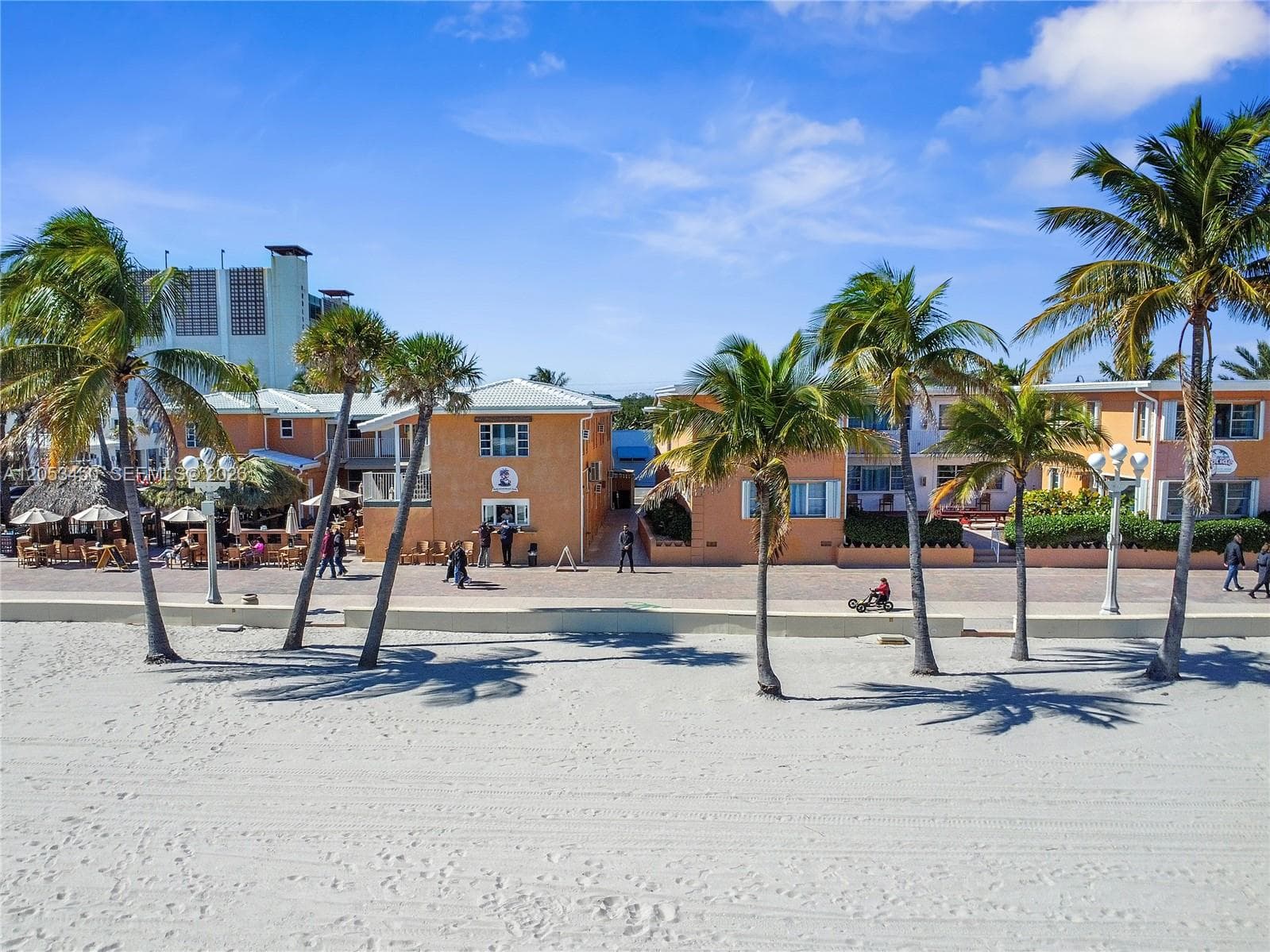 2300-2325 N Surf Rd, Hollywood FL 33019