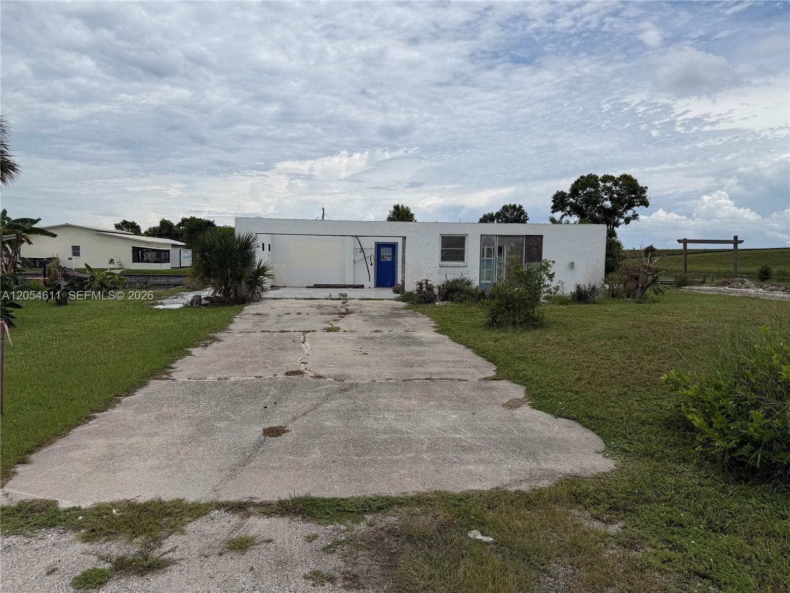 1053 Lantern Ln Okeechobee, Other City - In The State Of Florida FL 34974