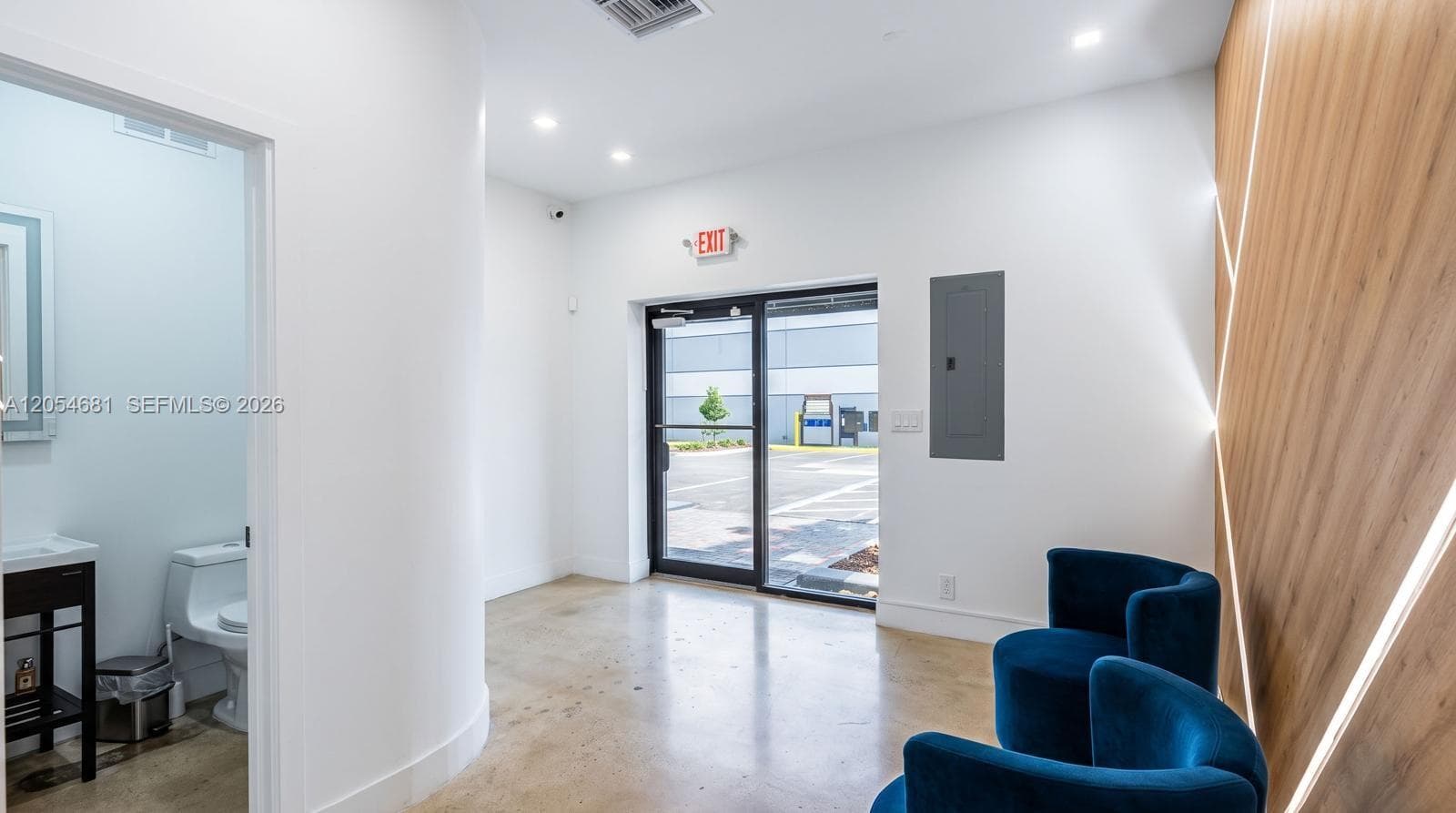 5520-5522 NW 72nd Ave # 5522, Miami FL 33166