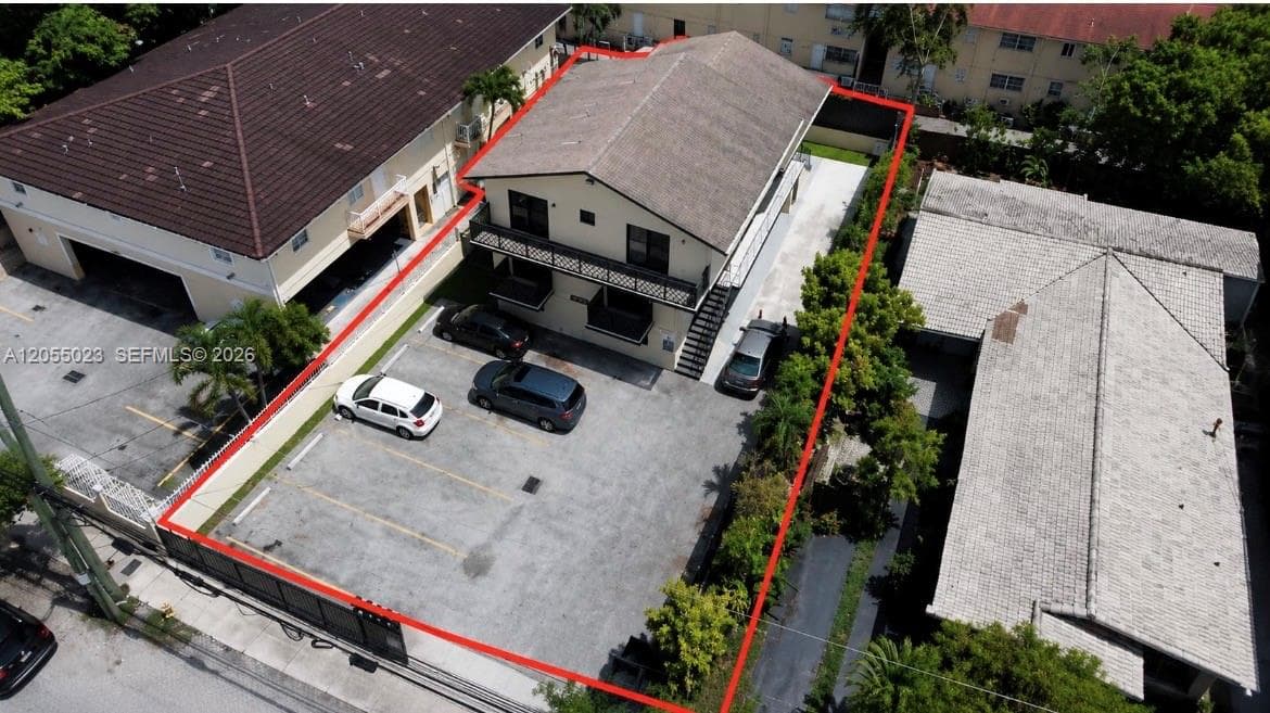 2504 NW 14th St, Miami FL 33125