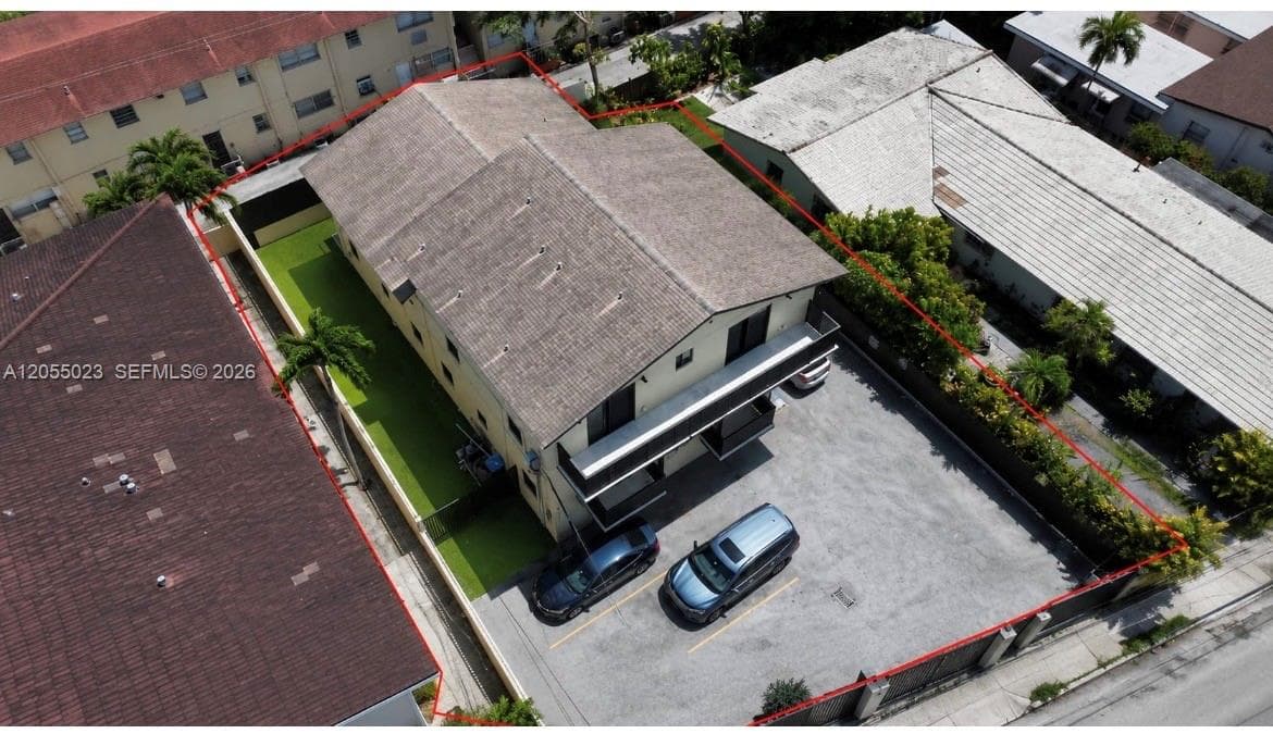 2504 NW 14th St, Miami FL 33125